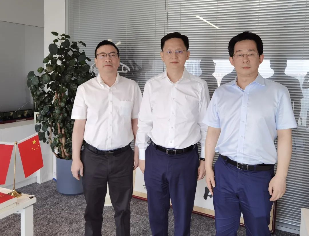 推進(jìn)網(wǎng)絡(luò)整合及廣電5G建設(shè)，福建廣電網(wǎng)絡(luò)相關(guān)領(lǐng)導(dǎo)赴中國廣電集團(tuán)匯報交流工作